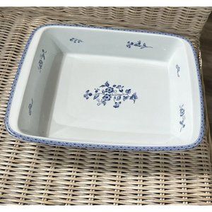 Fyrklovern Classic rectangular baking serving dish Jackie Lynd Blue White Floral
